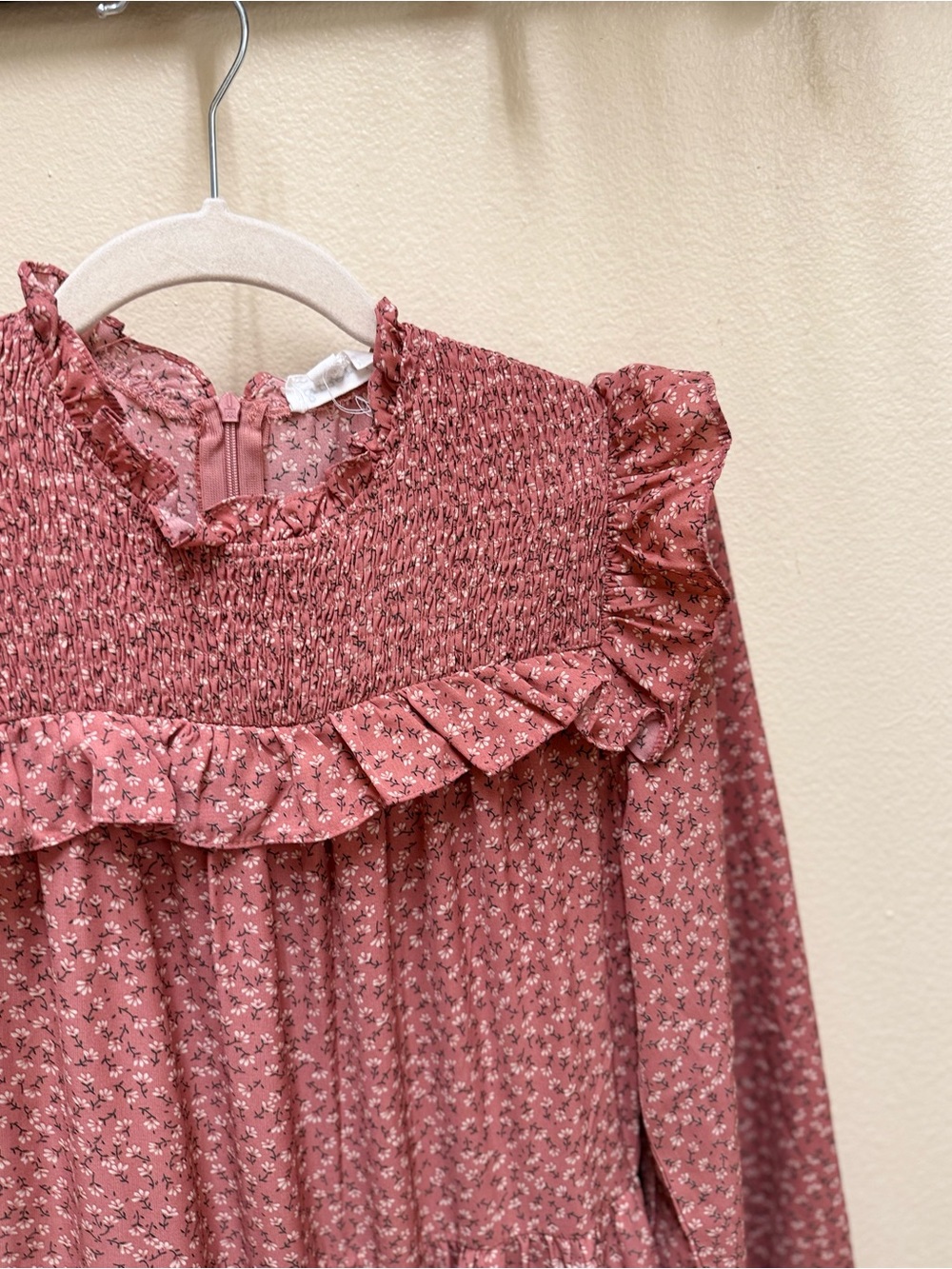 &Merci Mauve Ditsy Floral Smocked Maxi Dress - Picture 3 of 4